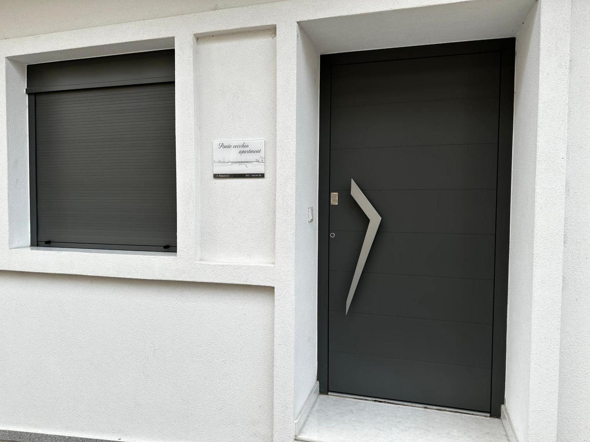 Ponte Vecchio Apartment Халкида Экстерьер фото